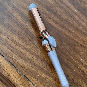 INFINITIPRO by CONAIR 1 1/4 Curling Iron- Rosegold